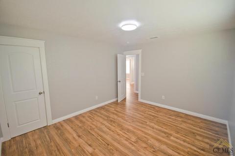 715 Kern St, Taft, CA 93268 photo 16