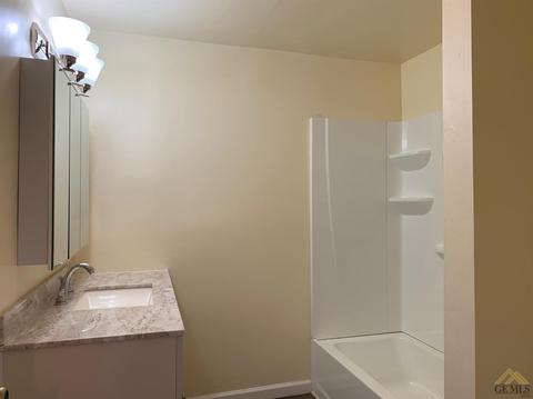107 Oak St, Taft, CA 93268 photo 12