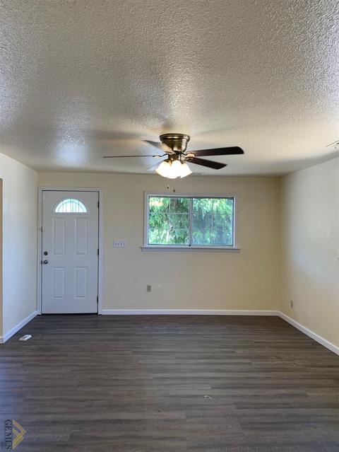 107 Oak St, Taft, CA 93268 photo 5