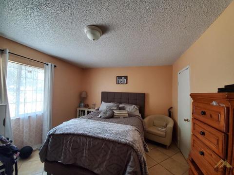 907 Walnut Dr, Arvin, CA 93203 photo 5