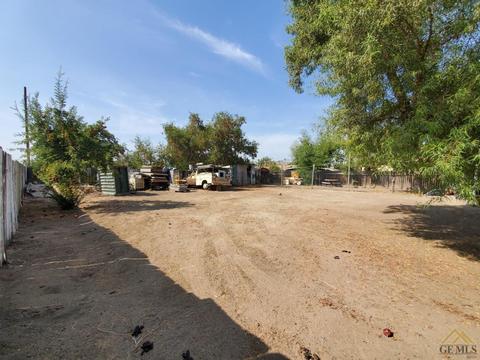 907 Walnut Dr, Arvin, CA 93203 photo 7