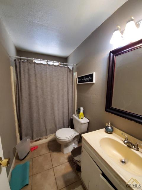 907 Walnut Dr, Arvin, CA 93203 photo 6