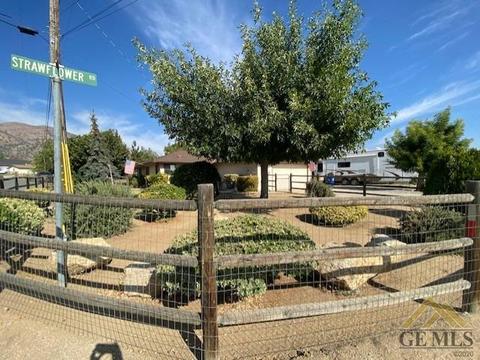 22621 Strawflower Rd, Tehachapi, CA 93561 photo 8