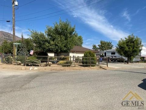 22621 Strawflower Rd, Tehachapi, CA 93561 photo 2