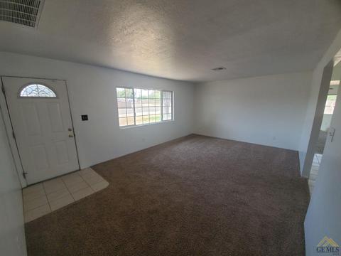26010 Orange St, Taft, CA 93268 photo 4