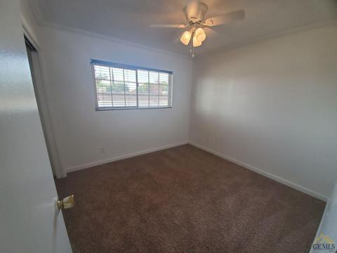 26010 Orange St, Taft, CA 93268 photo 12