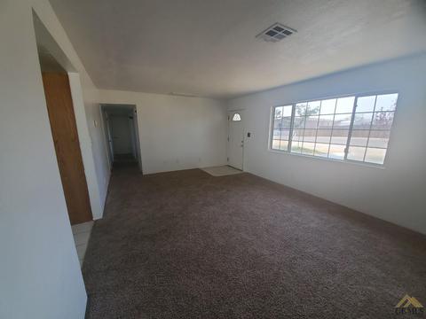 26010 Orange St, Taft, CA 93268 photo 9