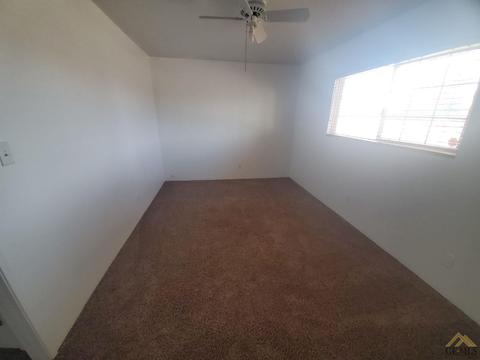 26010 Orange St, Taft, CA 93268 photo 13