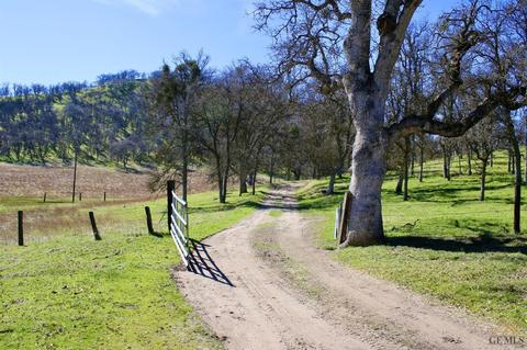 42304 Old Stage Rd, Posey, CA 93260 photo 2