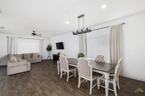 9722 Silver Falls Ln, Shafter, CA 93263 photo 6