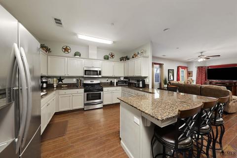 210 Winters Dr, Shafter, CA 93263 photo 8