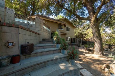 20013 Springhill Ave, Tehachapi, CA 93561 photo 2