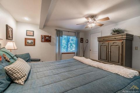 20013 Springhill Ave, Tehachapi, CA 93561 photo 7