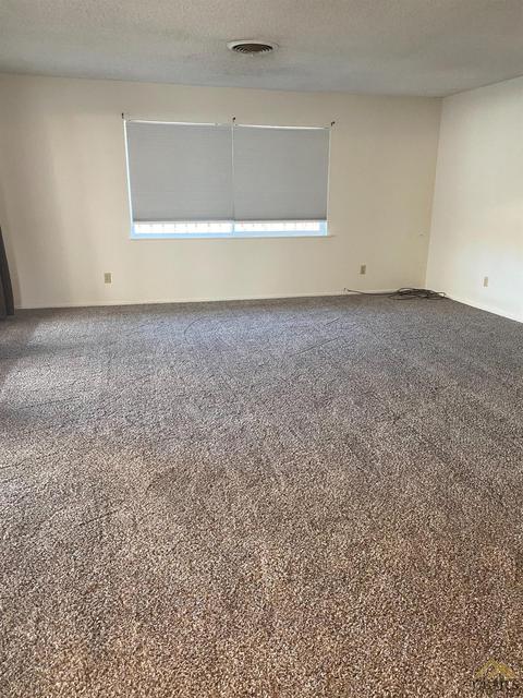 424 Walnut St, Shafter, CA 93263 photo 5