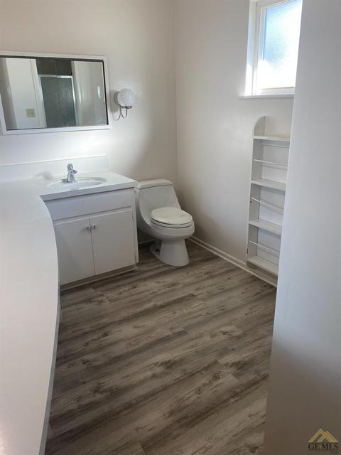 424 Walnut St, Shafter, CA 93263 photo 14