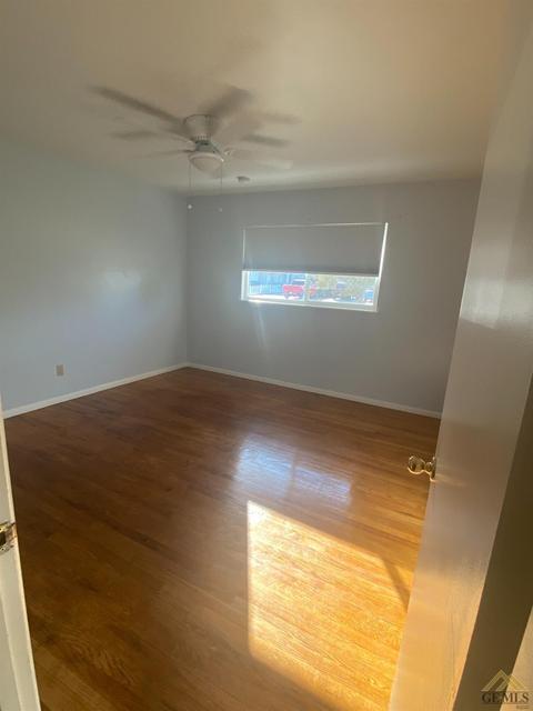 424 Walnut St, Shafter, CA 93263 photo 16