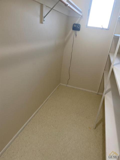 424 Walnut St, Shafter, CA 93263 photo 15