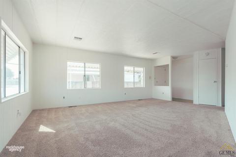 400 E Roberts Ln #9, Bakersfield, CA 93308 photo 8