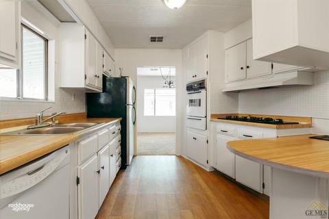 400 E Roberts Ln #9, Bakersfield, CA 93308 photo 9