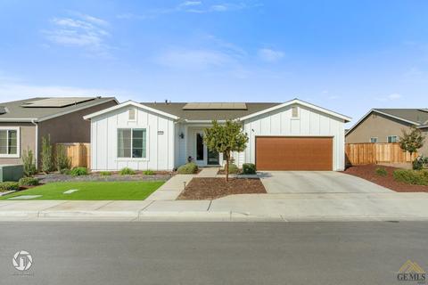 9316 Manor Forest Ln, Shafter, CA 93263 photo 1