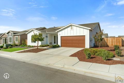 9316 Manor Forest Ln, Shafter, CA 93263 photo 3