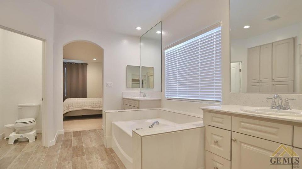  11615 Claret Ct, Bakersfield, CA 93311 photo 22