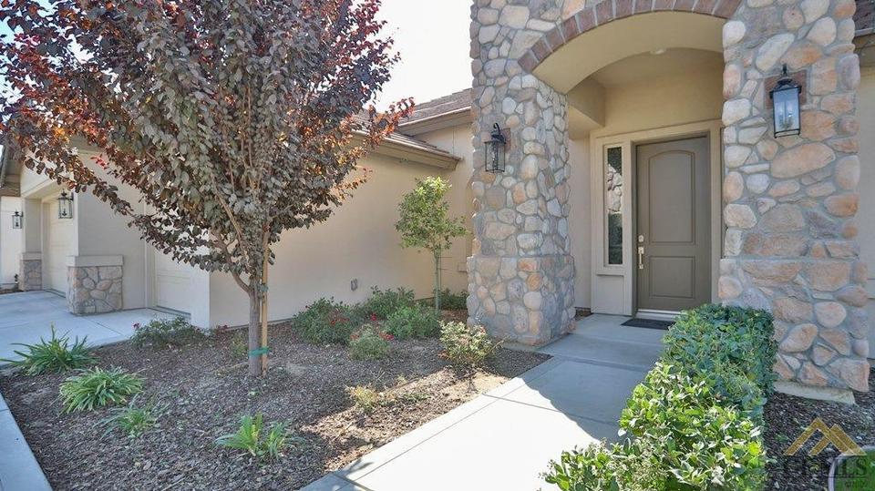  11615 Claret Ct, Bakersfield, CA 93311 photo 3