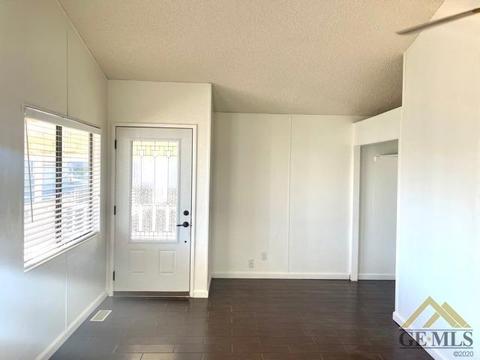 600 S Dennison Rd #22, Tehachapi, CA 93561 photo 2