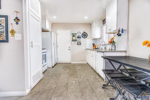 2000 Wilson Rd, Bakersfield, CA 93304 photo 5