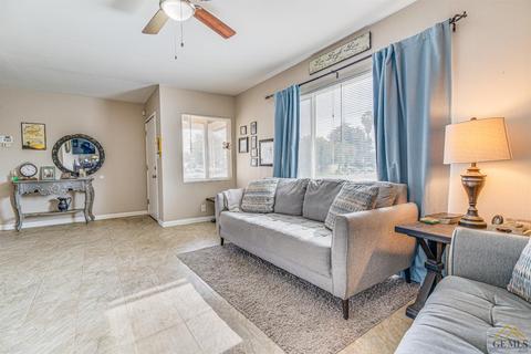 2000 Wilson Rd, Bakersfield, CA 93304 photo 4