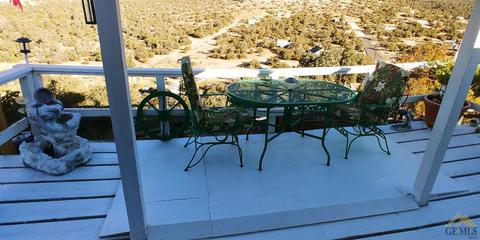 25613 Horseshoe Ln, Tehachapi, CA 93561 photo 1