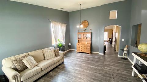 12007 Copernicus Ave, Bakersfield, CA 93312 photo 2