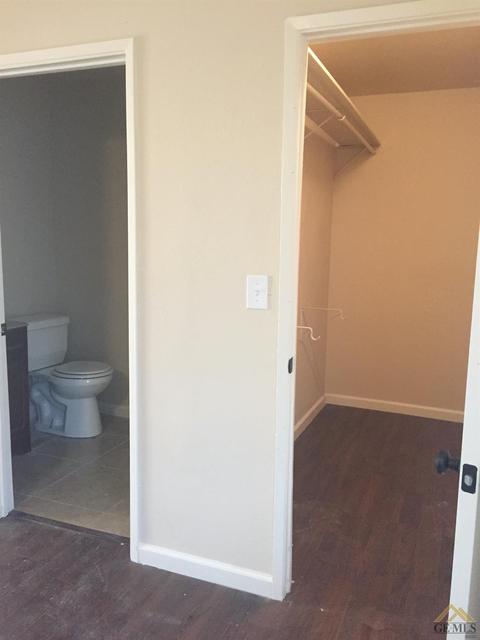 560 Willow Dr, Bakersfield, CA 93308 photo 8
