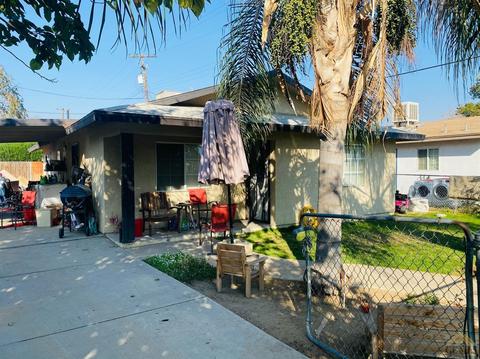 560 Willow Dr, Bakersfield, CA 93308 photo 1