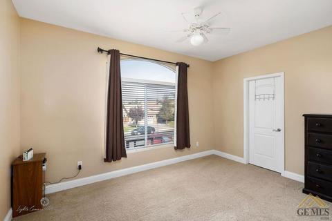 3003 Willow Basin Ln, Bakersfield, CA 93313 photo 12
