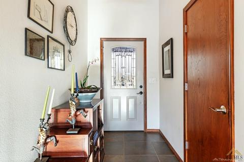 24300 Peso Ct, Tehachapi, CA 93561 photo 4