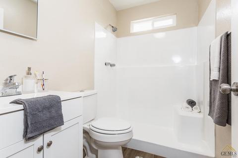 1307 Gorrill St, Bakersfield, CA 93307 photo 12