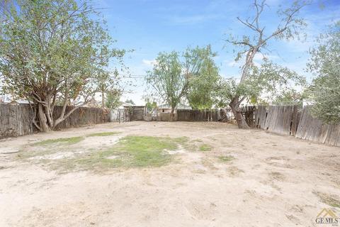 1307 Gorrill St, Bakersfield, CA 93307 photo 4