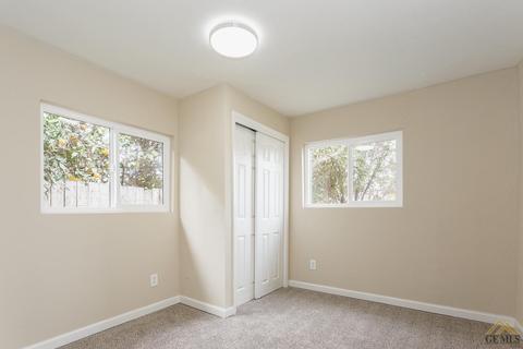 1307 Gorrill St, Bakersfield, CA 93307 photo 18
