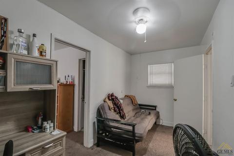 706 Monache Dr, Bakersfield, CA 93308 photo 6
