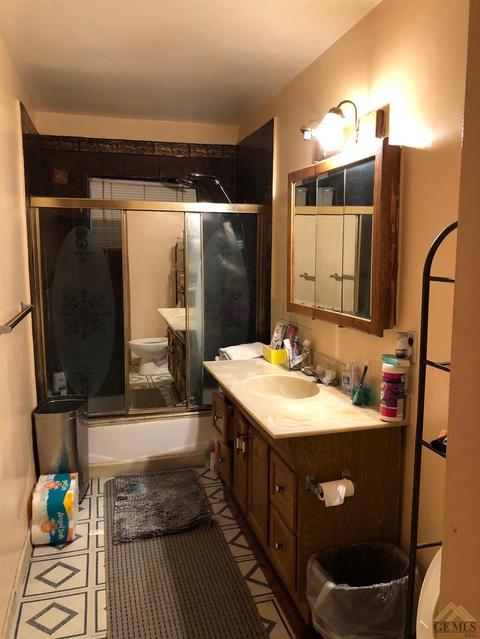 414 Curtis Ave, Shafter, CA 93263 photo 9