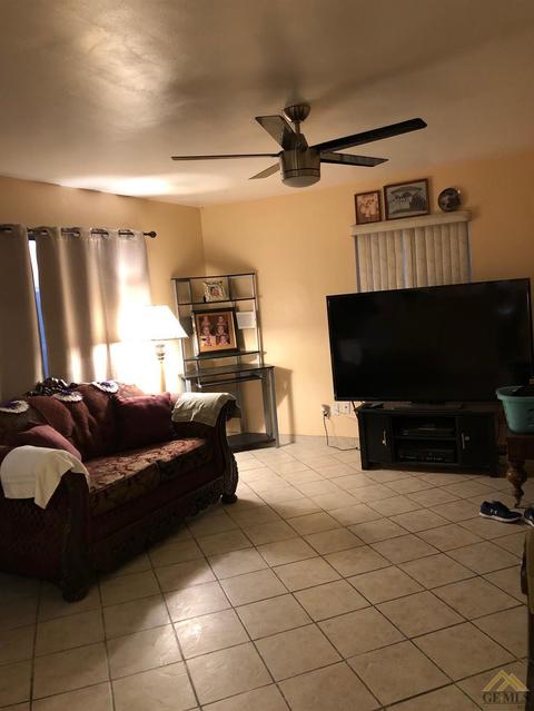 414 Curtis Ave, Shafter, CA 93263 photo 5