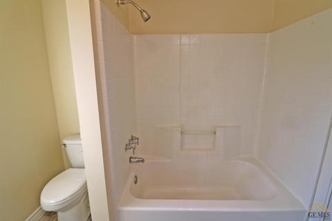503 Pierce St, Taft, CA 93268 photo 12