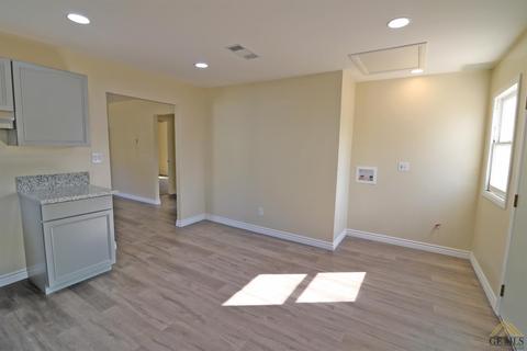 503 Pierce St, Taft, CA 93268 photo 8