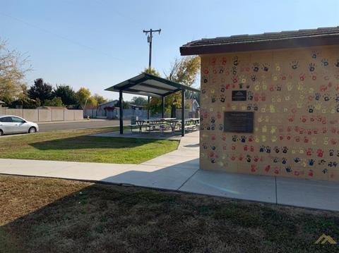 189 Rodriguez Ave, Shafter, CA 93263 photo 5