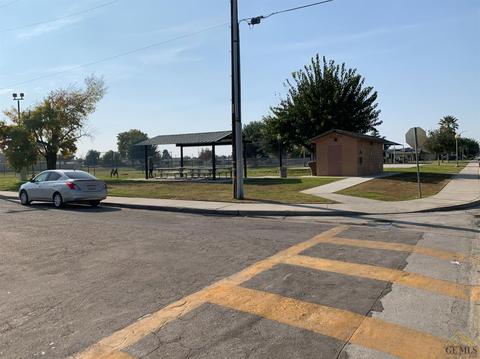 189 Rodriguez Ave, Shafter, CA 93263 photo 4