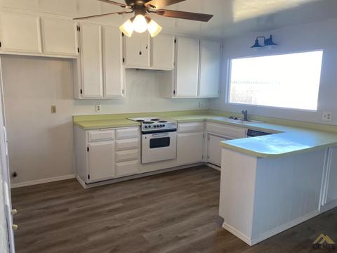 324 E Woodrow St, Taft, CA 93268 photo 11