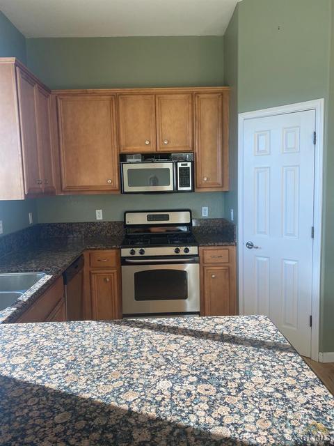 25701 Jacaranda, Tehachapi, CA 93561 photo 4