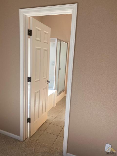 25701 Jacaranda, Tehachapi, CA 93561 photo 6