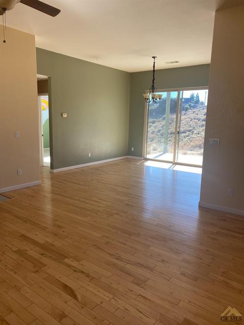 25701 Jacaranda, Tehachapi, CA 93561 photo 3